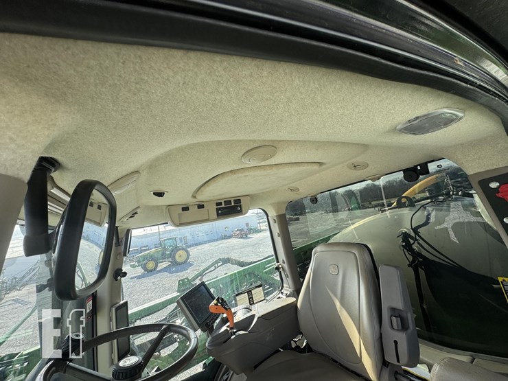 2019-john-deere-r4038-image-26