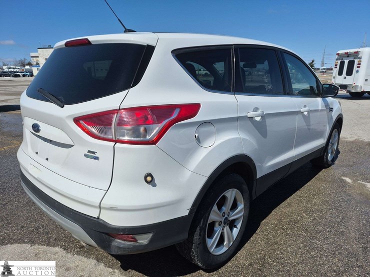 2016-ford-escape-image-5