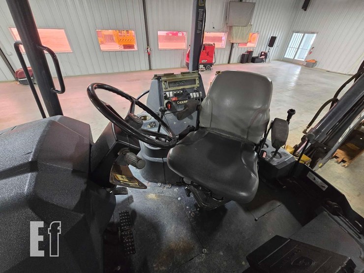 2013-deere-310k-image-18