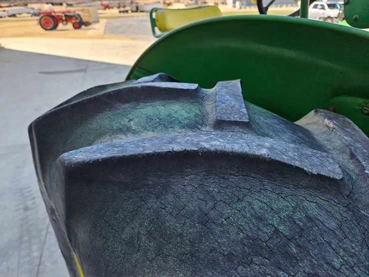 john-deere-r-image-35