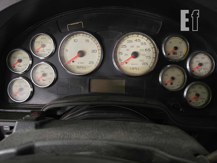 2012-international-prostar-image-12