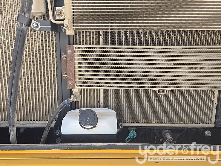 2017-caterpillar-336fl-image-46