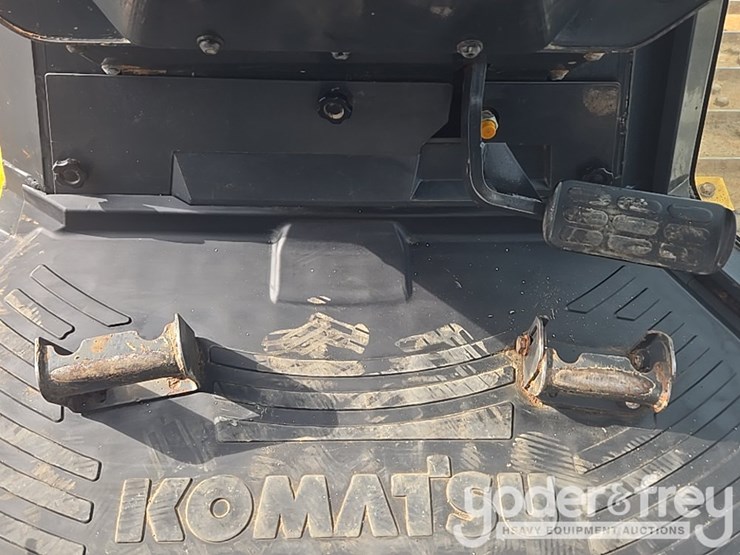 2014-komatsu-d61px-23-image-112