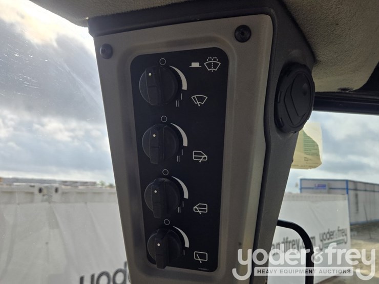 2019-caterpillar-d6-lgp-image-68