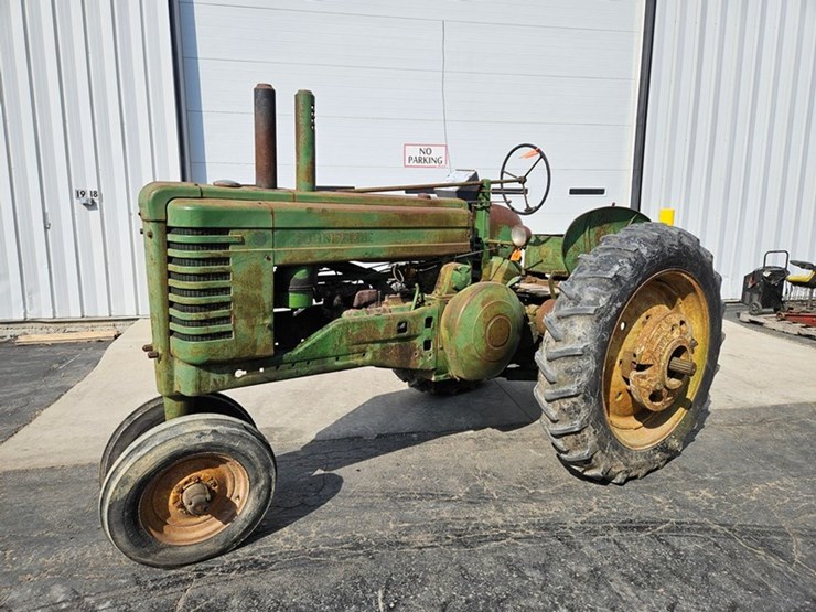 1952-john-deere-model-a-image-1