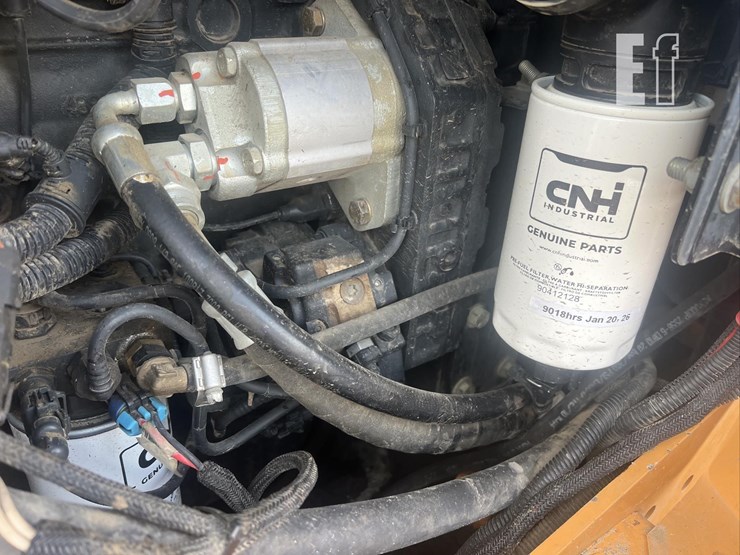 2014-case-521f-xr-image-15