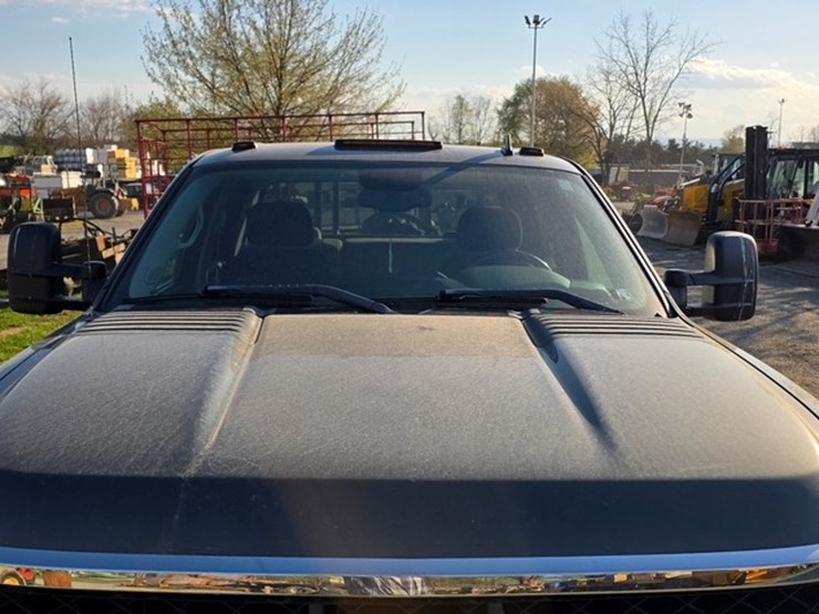 2011-chevrolet-2500-image-35