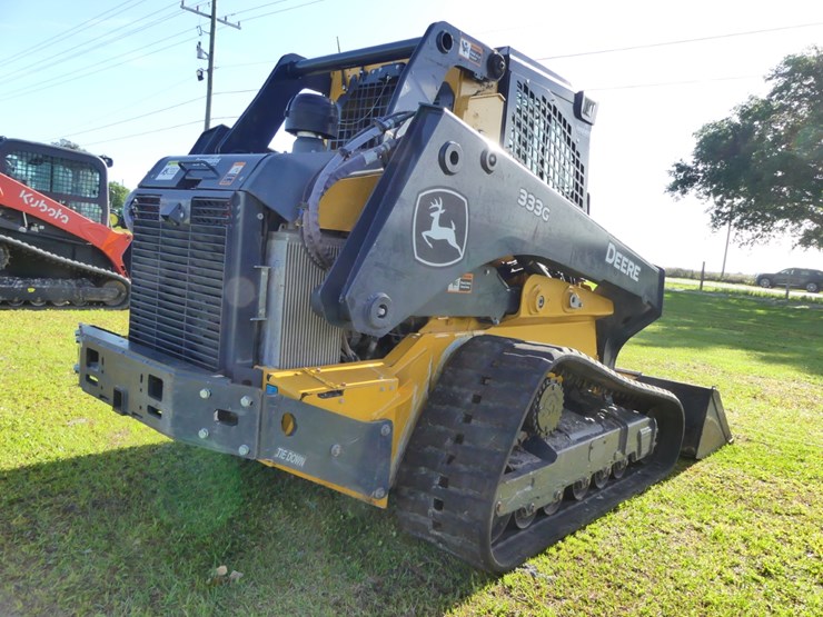 2023-deere-333g-image-3