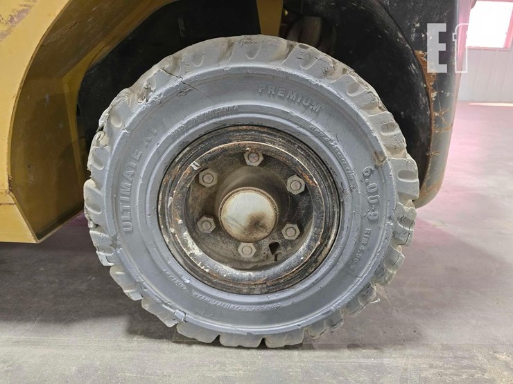 2021-caterpillar-gp25n-image-27