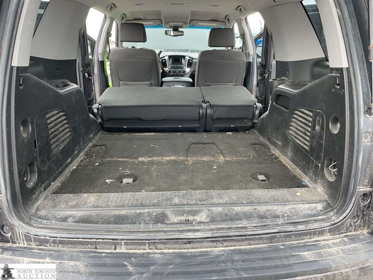 2017-chevrolet-tahoe-image-25