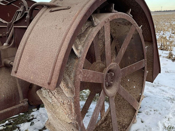 fordson-(usa)-parts-tractor-image-18
