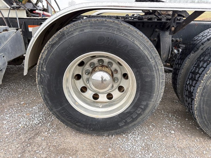 2007-sterling-at9500-image-19