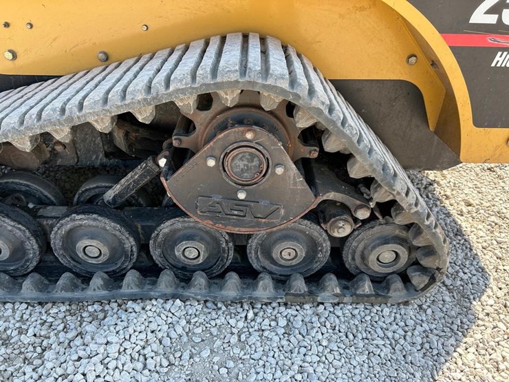 caterpillar-257b-image-18