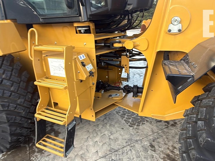 caterpillar-910-image-9