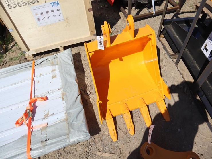 caterpillar-305-image-2