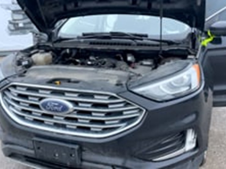 2021-ford-edge-image-9
