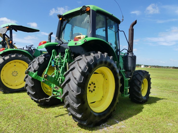 2016-john-deere-6120m-image-3