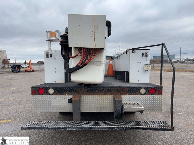 2012-ford-f550-image-6