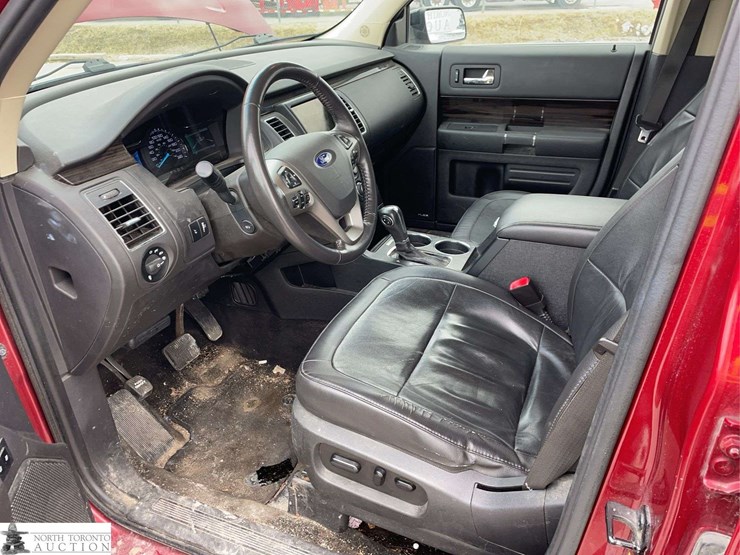 2014-ford-flex-image-11