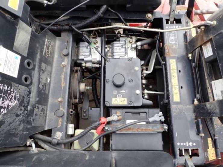 2015-toro-z-master-zero-turn-mower-74267315000334-image-23