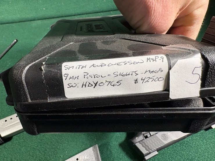 smith-&-wesson-m&p-9-shield-9mm-pistol-image-10