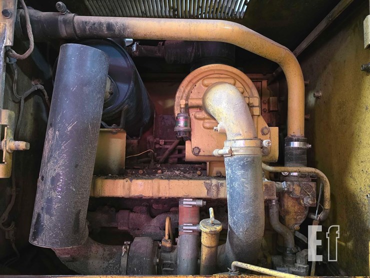 1995-caterpillar-120h-image-21