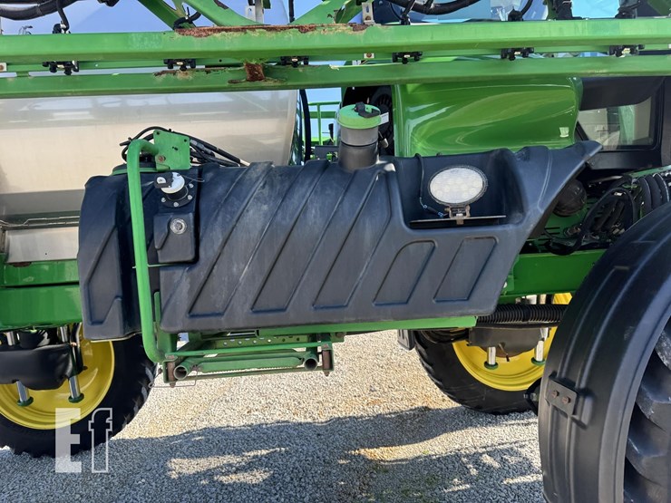 2017-john-deere-r4038-image-15