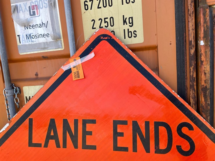 #3936-•-retired-fiberglass-road-signs-image-3