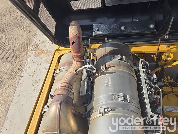 2017-caterpillar-336fl-image-75