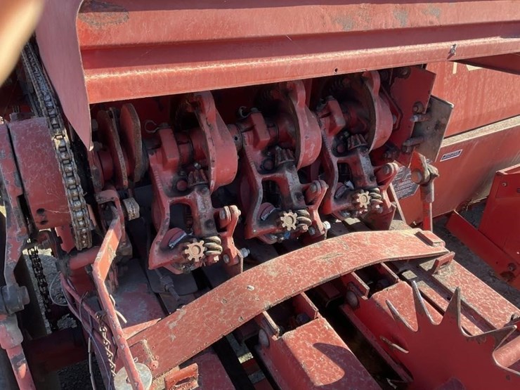 new-holland-505-image-15