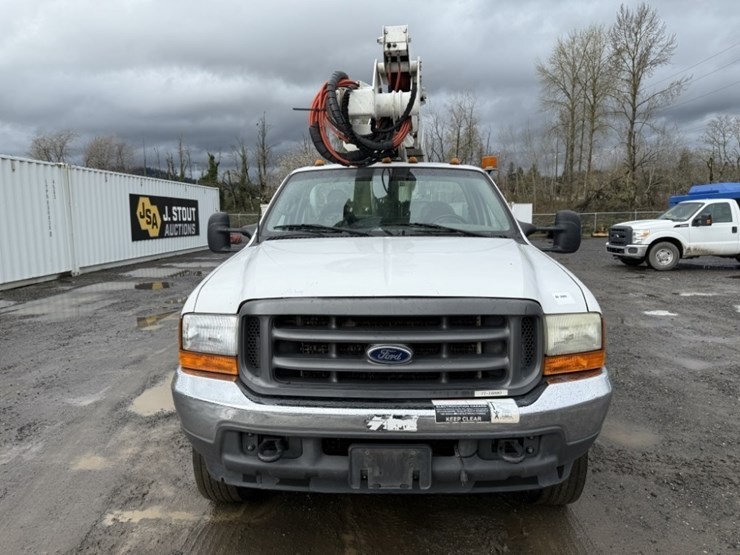 2001-ford-f550-xl-sd-image-8