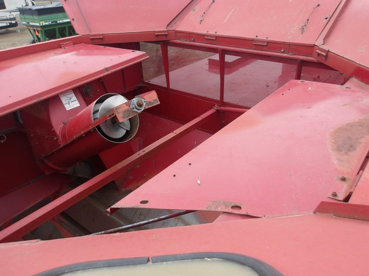 case-ih-1688-image-23