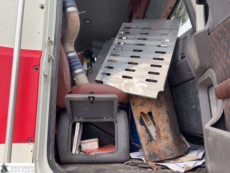 non-operable-2014-mack-pinnacle-t/a-day-cab-tractor-image-22