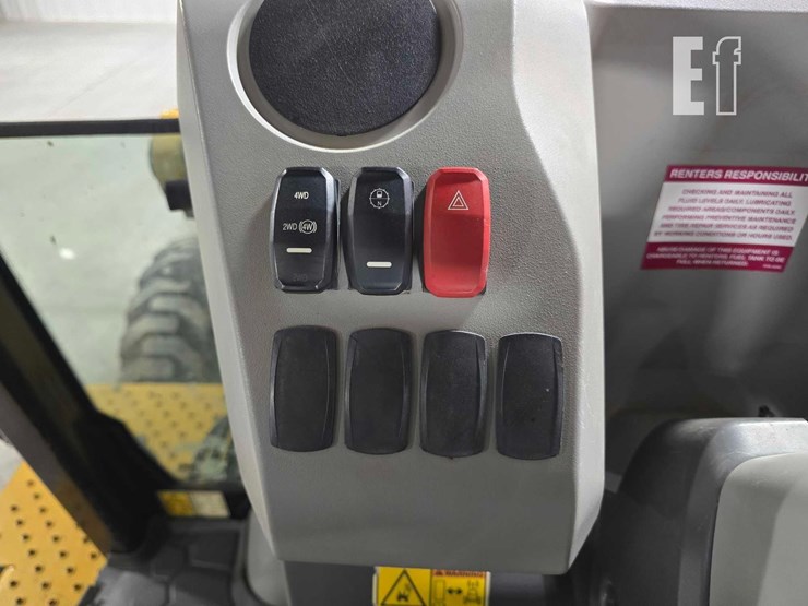 2022-caterpillar-416-image-23