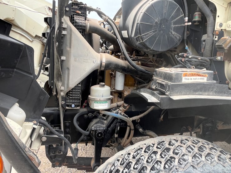 2007-sterling-lt7500-image-14