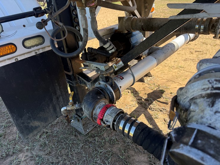 2013-profab-200bbl-crude-tanker-image-9