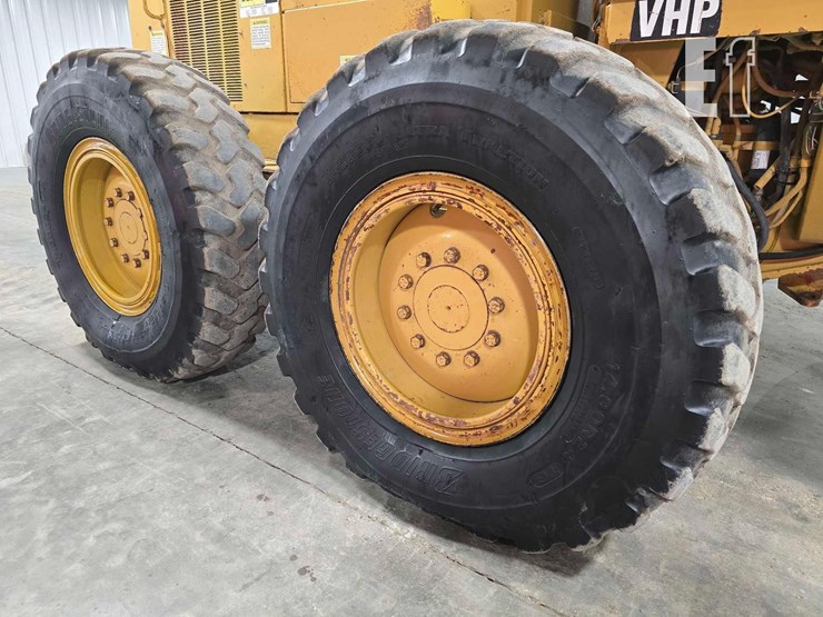 2001-caterpillar-140h-vhp-image-28
