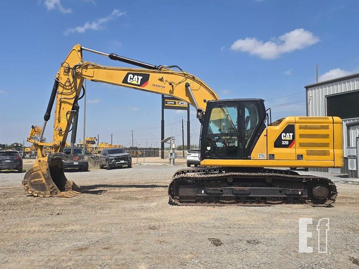 2019-caterpillar-320-image-5