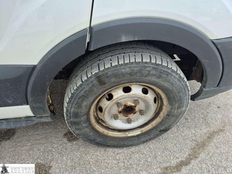 2017-ford-transit-image-32