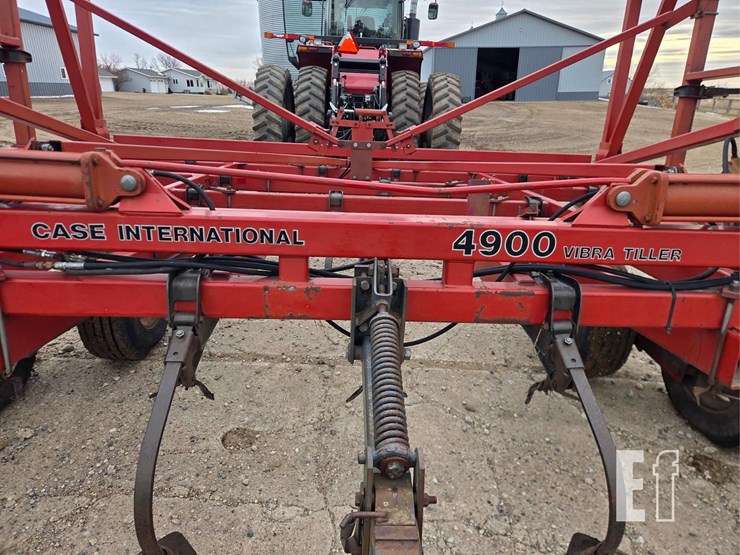 case-ih-4900-image-20