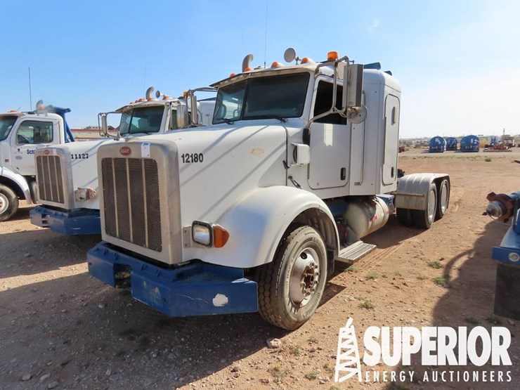 2012-peterbilt-365-image-1