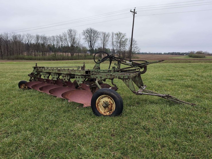 tractor-plow-attachment-image-1