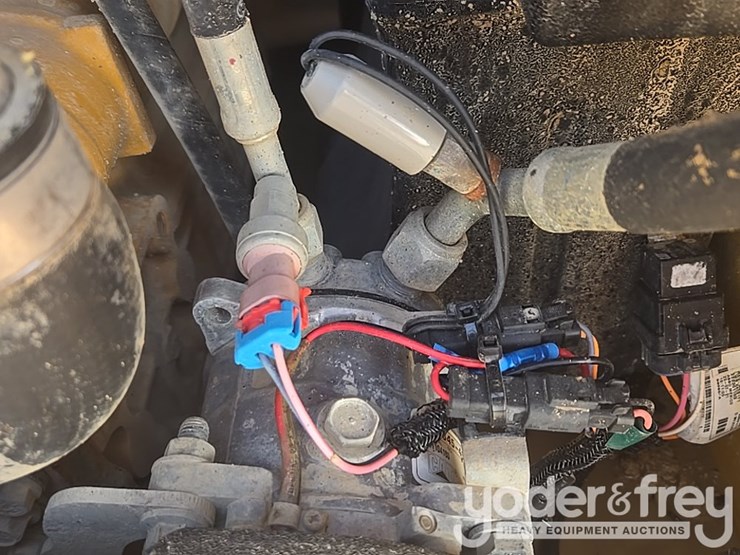 2021-caterpillar-289d3-image-69