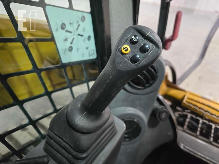 2022-caterpillar-289d3-image-17