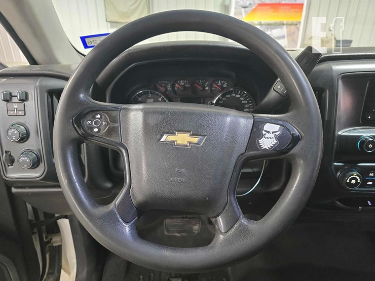 2015-chevrolet-silverado-1500-image-10