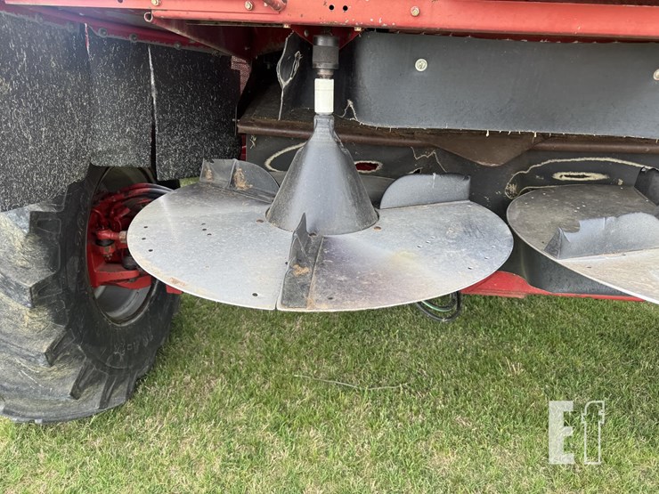 case-ih-2388-image-16