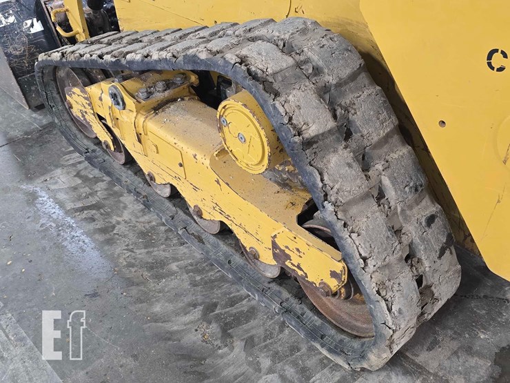 2023-caterpillar-259d3-image-31