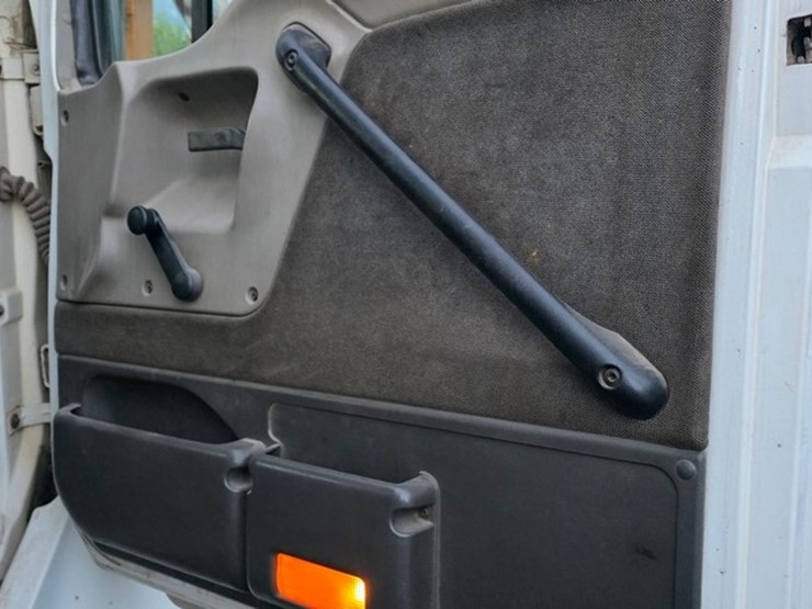 2000-caterpillar-3126-image-44