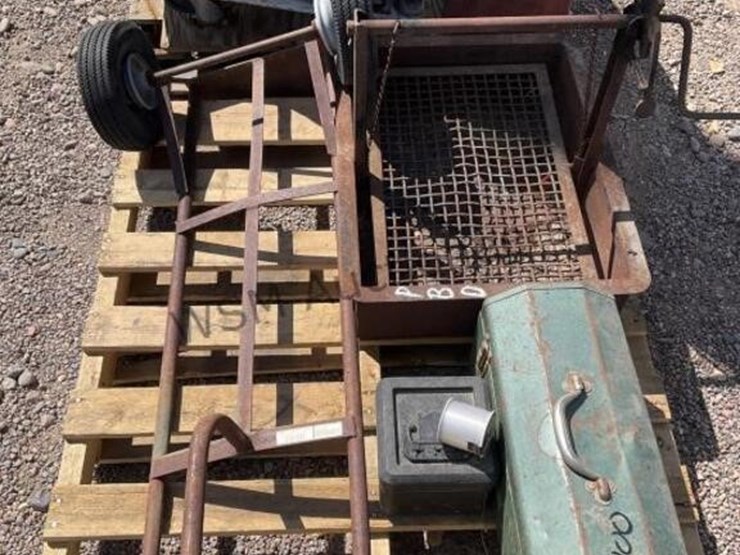 (2)-pallets-of-misc-image-5