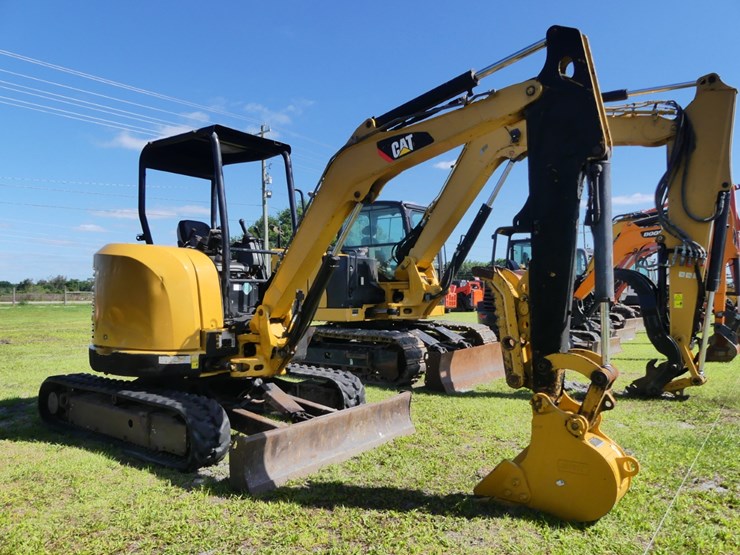 2015-caterpillar-303-image-2